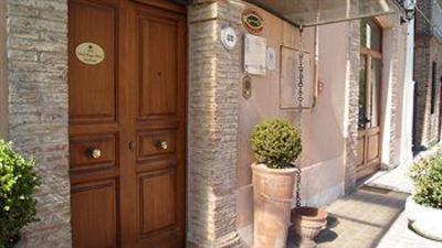 фото отеля Hotel Borgo Antico Fabriano