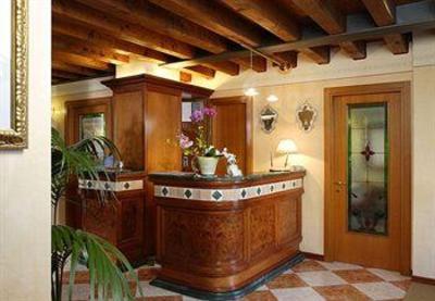 фото отеля Antico Moro Hotel Venice