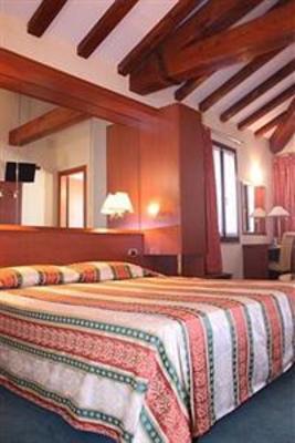 фото отеля Antico Moro Hotel Venice