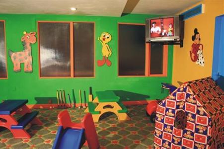 фото отеля Holiday Inn Gem Park Ooty