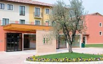 фото отеля Hotel Parchi del Garda Lazise