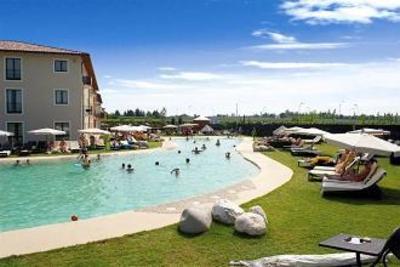 фото отеля Hotel Parchi del Garda Lazise
