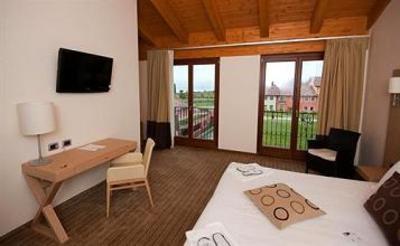 фото отеля Hotel Parchi del Garda Lazise