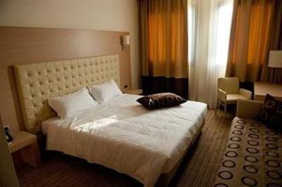фото отеля Hotel Parchi del Garda Lazise