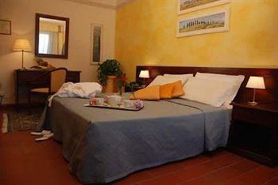 фото отеля Borgo Degli Olivi Hotel Piombino