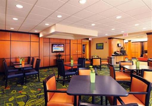 фото отеля Fairfield Inn & Suites by Marriott Frederick