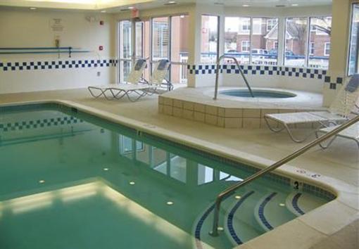 фото отеля Fairfield Inn & Suites by Marriott Frederick