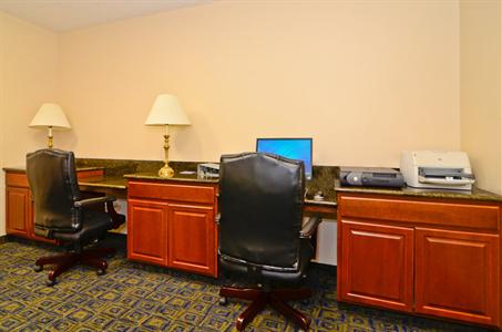фото отеля Best Western Hotel Gas City