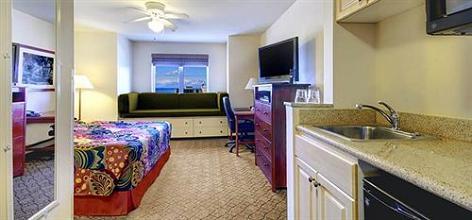фото отеля Mediterranean Inn