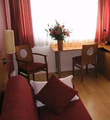 фото отеля Sejours & Affaires Aparthotel Poitiers Lamartine