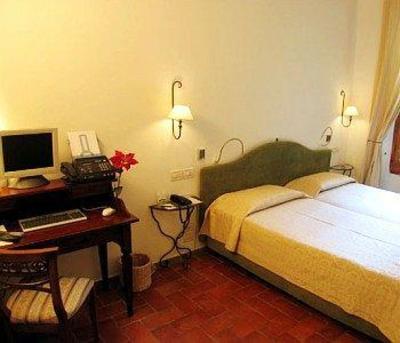 фото отеля Tourist House Ghiberti Bed & Breakfast Florence