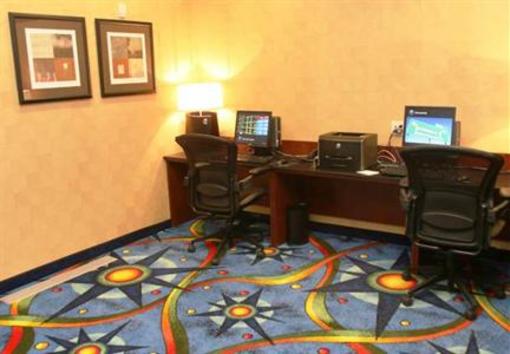 фото отеля Courtyard by Marriott Minneapolis Maple Grove/Arbor Lakes