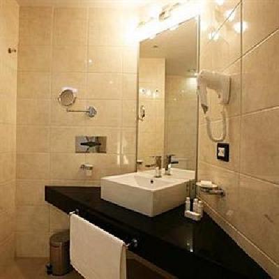 фото отеля Mira Hotel Yuzhno-Sakhalinsk