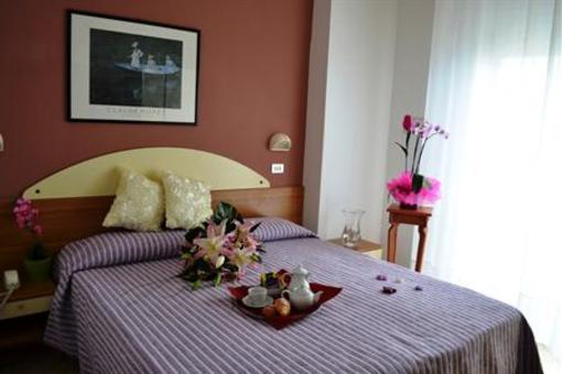 фото отеля Hotel Jasmine Rimini