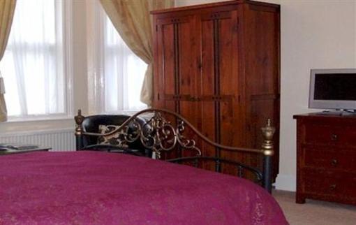 фото отеля Autumn Leaves Guest House Whitby