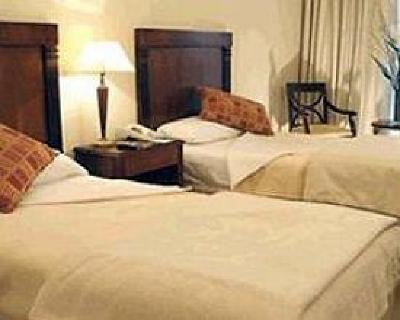 фото отеля Reconquista Garden Hotel Buenos Aires