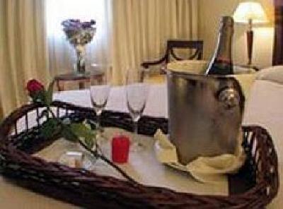 фото отеля Reconquista Garden Hotel Buenos Aires