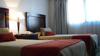 фото отеля Reconquista Garden Hotel Buenos Aires