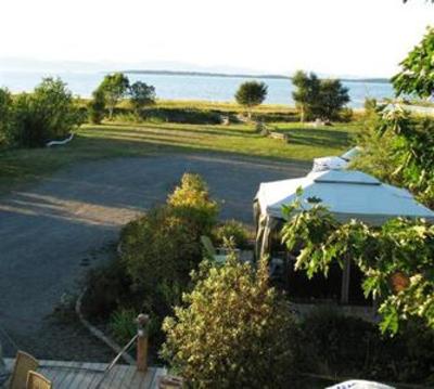 фото отеля Auberge sur le Fleuve