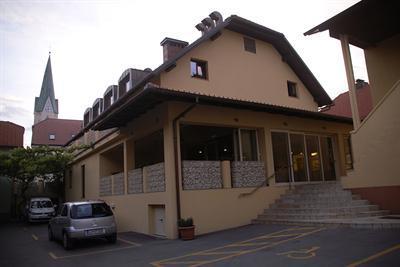 фото отеля Hotel Opara
