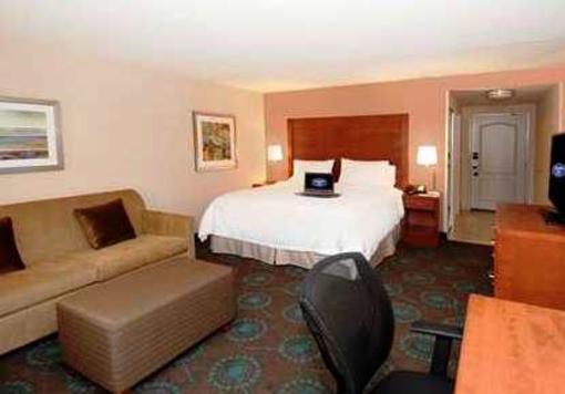 фото отеля Hampton Inn Toronto Brampton