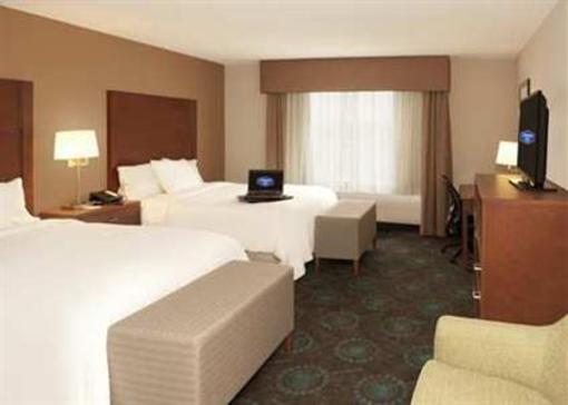 фото отеля Hampton Inn Toronto Brampton