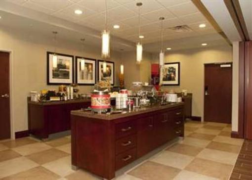 фото отеля Hampton Inn Toronto Brampton