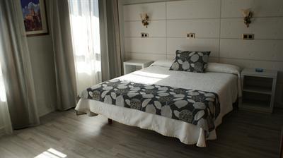 фото отеля Hotel Los Naranjos