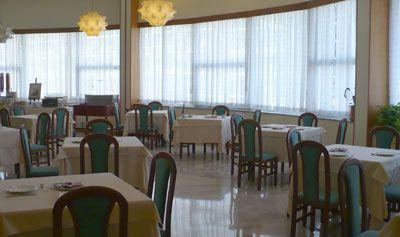 фото отеля Henry Hotel