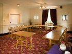 фото отеля Premier Inn Epsom Central