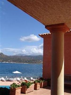 фото отеля Hotel Castel d’Orcino Calcatoggio