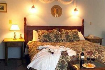 фото отеля Georgetown Inn Canmore
