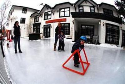 фото отеля Georgetown Inn Canmore