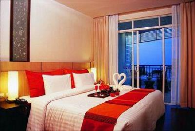 фото отеля Pattaya Discovery Beach Hotel