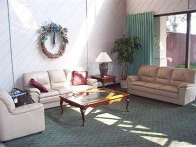 фото отеля Americas Best Value Inn and Suites Breezewood