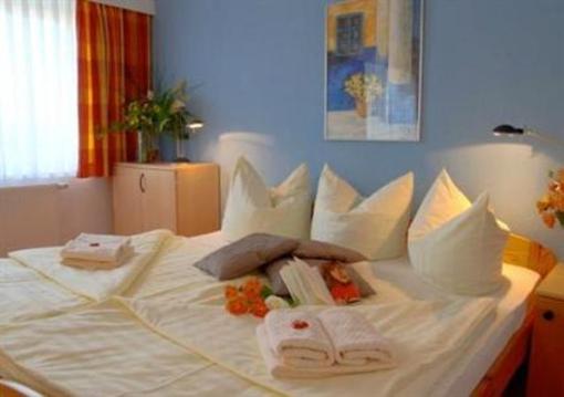 фото отеля Hotel Rügenblick Stralsund