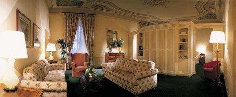 фото отеля Palazzo Arzaga Golf Resort Calvagese della Riviera