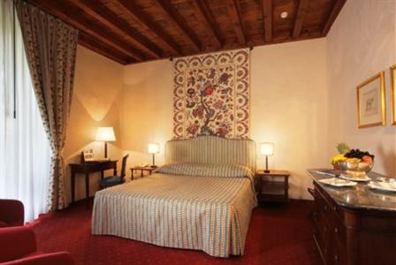 фото отеля Palazzo Arzaga Golf Resort Calvagese della Riviera