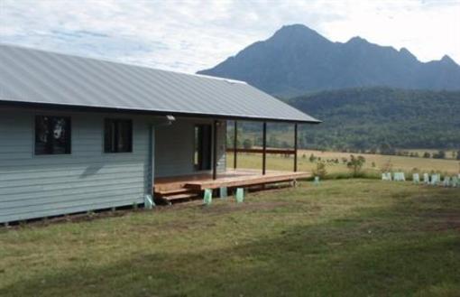 фото отеля Lillydale Farmstay Mount Barney