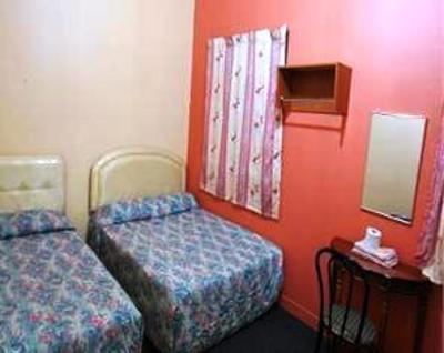 фото отеля Kang Travellers Lodge