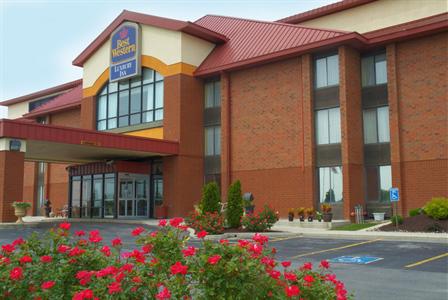 фото отеля Best Western Luxbury Inn Fort Wayne
