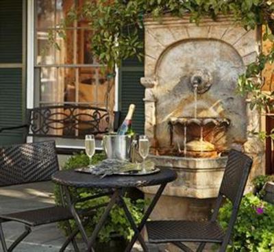 фото отеля Lavender Inn by the Sea