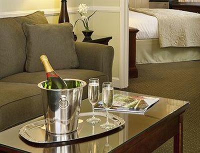 фото отеля Lavender Inn by the Sea