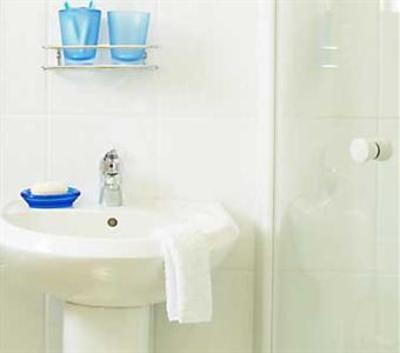 фото отеля Malvern Guest House High Wycombe