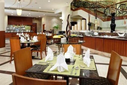 фото отеля Holiday Inn Batam