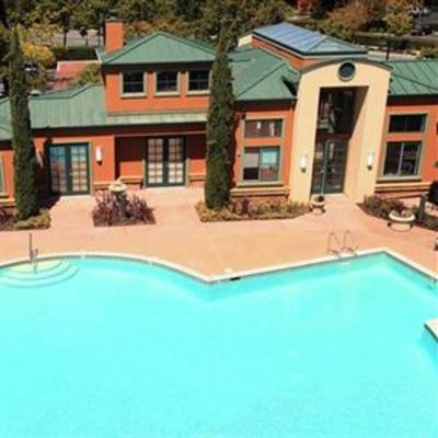фото отеля Bridgepointe Apartments San Mateo