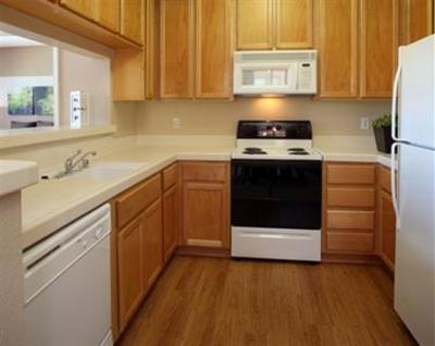 фото отеля Bridgepointe Apartments San Mateo