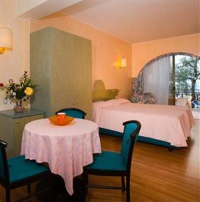 фото отеля Hotel Villa Beatrice Brenzone