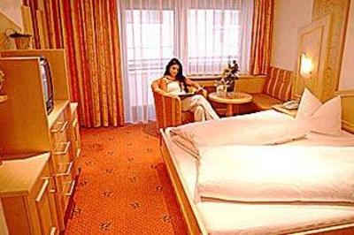 фото отеля Alphotel Garni Salner Ischgl