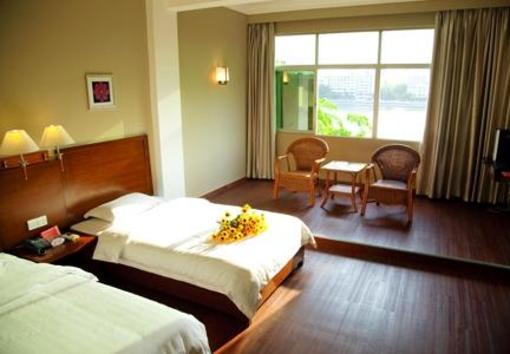 фото отеля Xingyi Hotel
